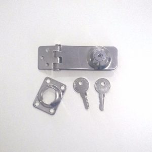 Trinco com chave em inox 76x29mm
